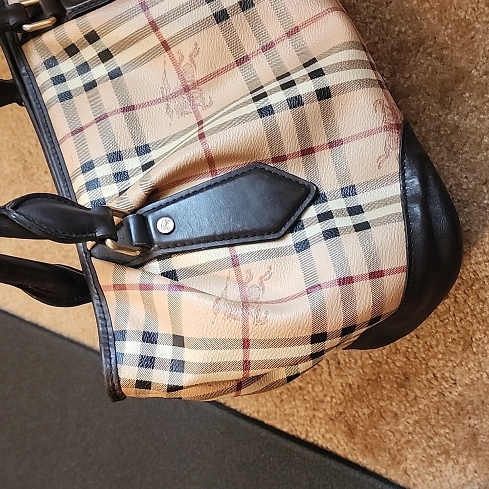 Burberry Classic Satchel Bag - Picture 13 of 16